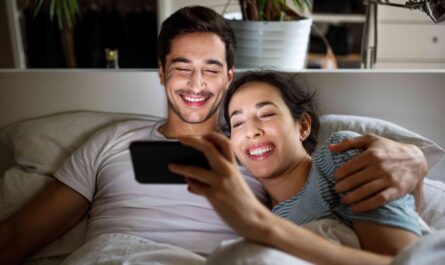Research Finds a Connection Between Mobile Phone Use and Semen Quality in Young Men